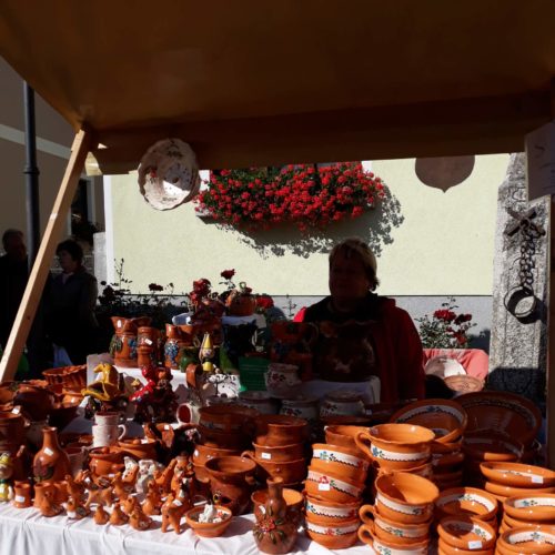 72777685_406225776693064_4084393935764455424_n